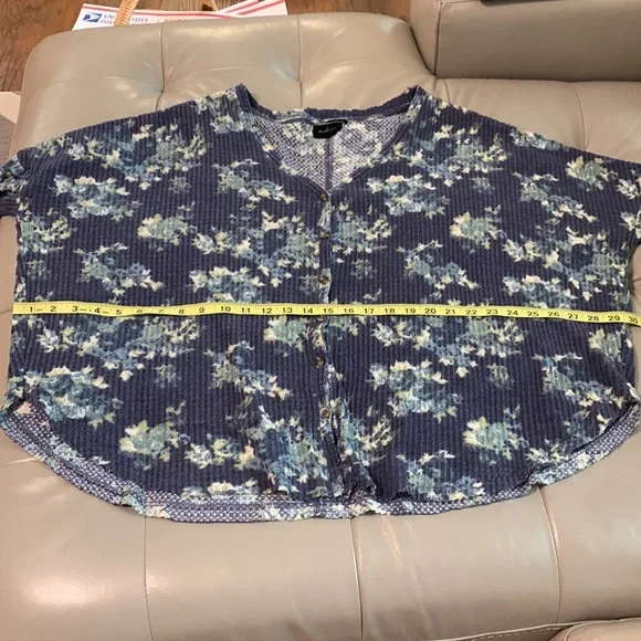 Out From Under Blue Floral Cardigan - Picture 6 of 7